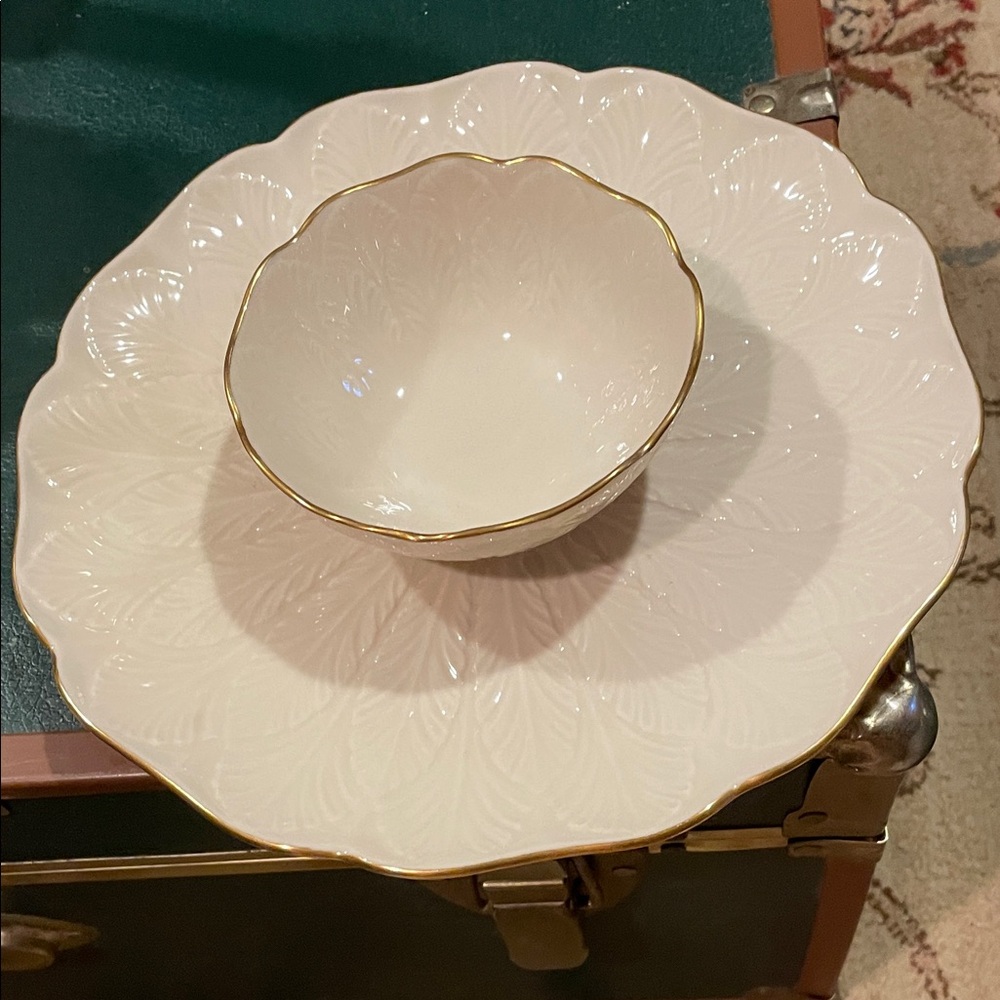 Lenox Cream and Gold Dinnerware Set